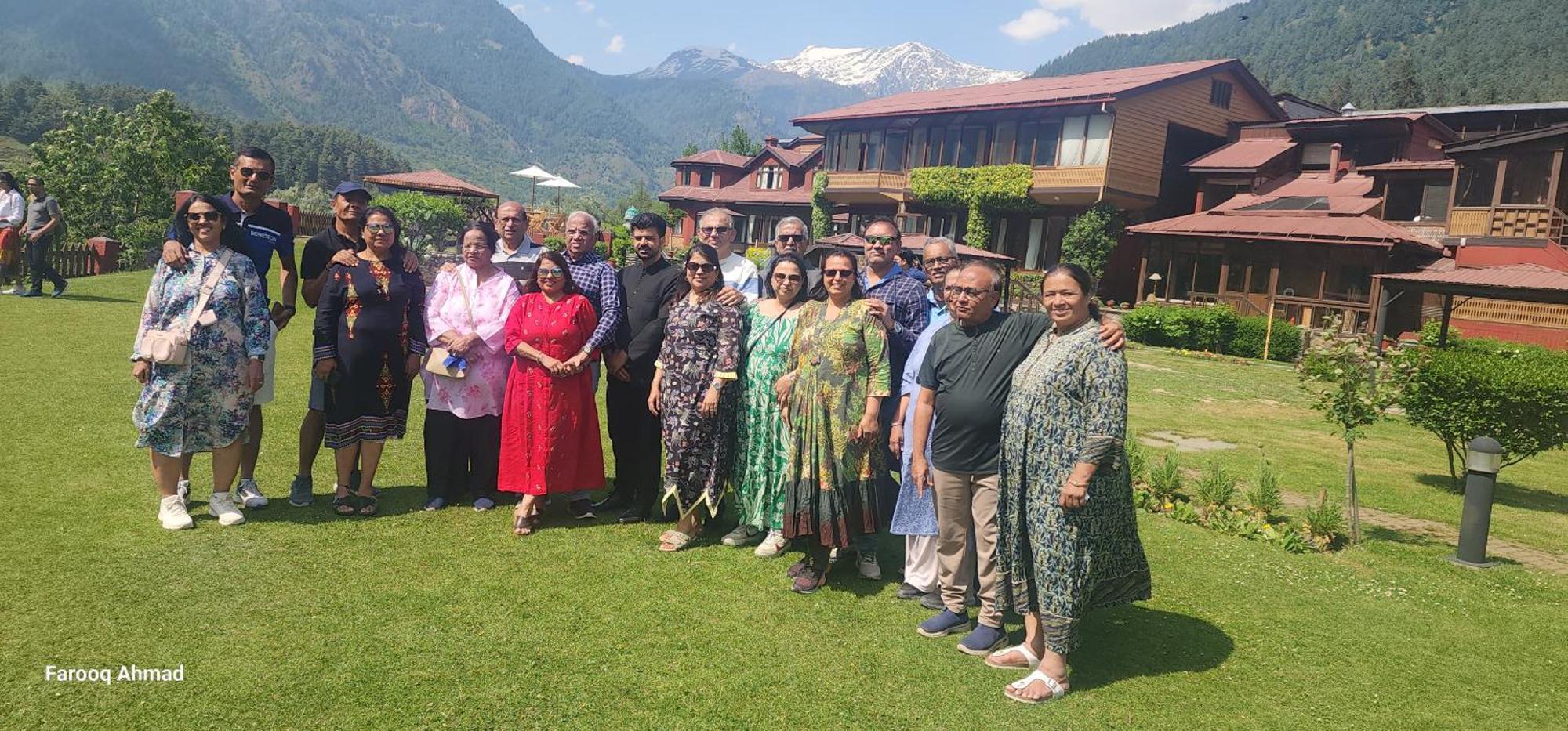 Pahalgam Hotel Pahalgām Exterior foto