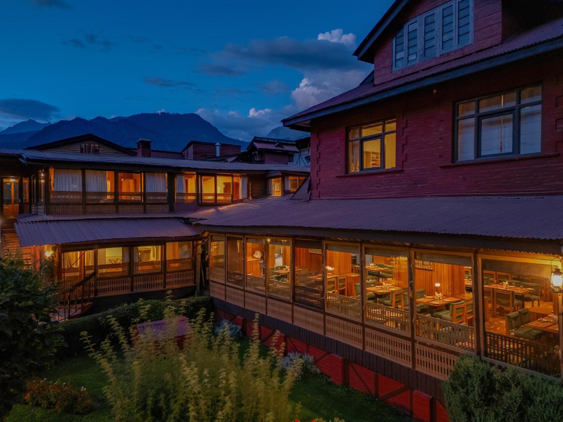 Pahalgam Hotel Pahalgām Exterior foto